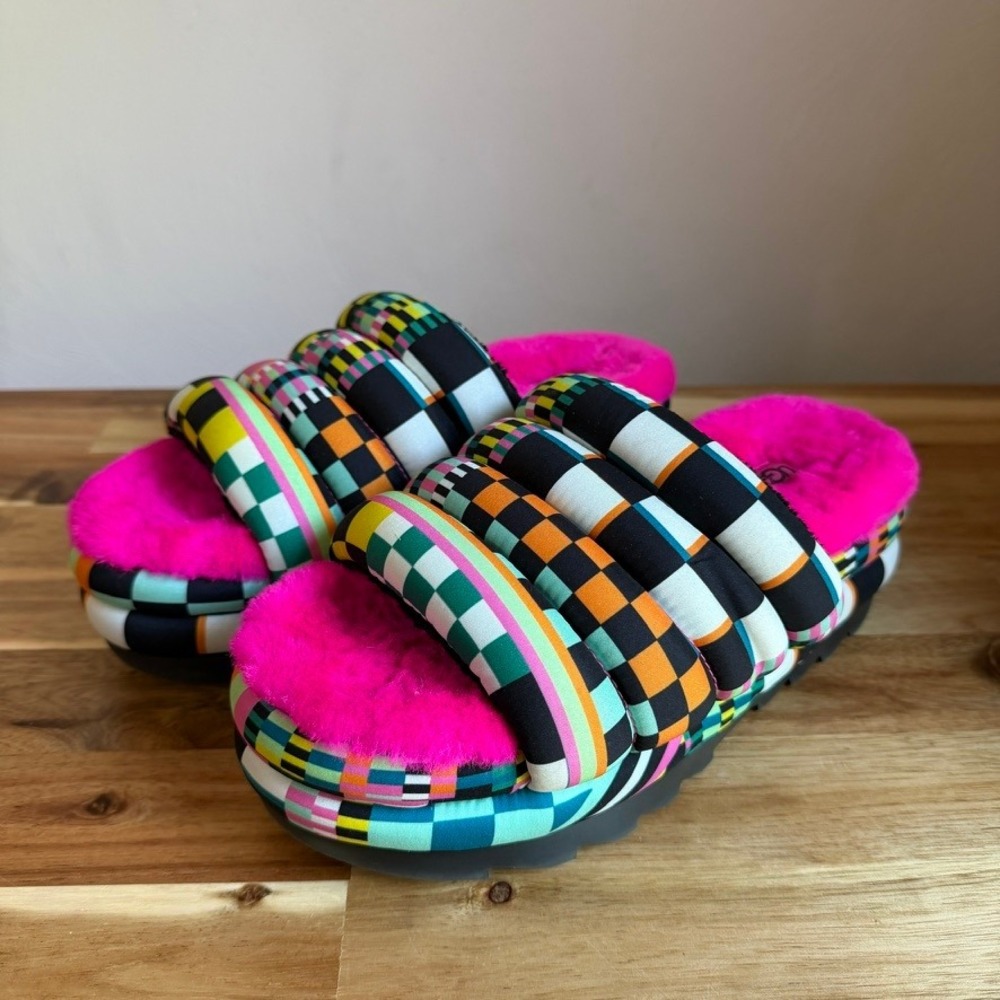UGG Women's Maxi Checks Slide Size 8 - Picture 2 of 9